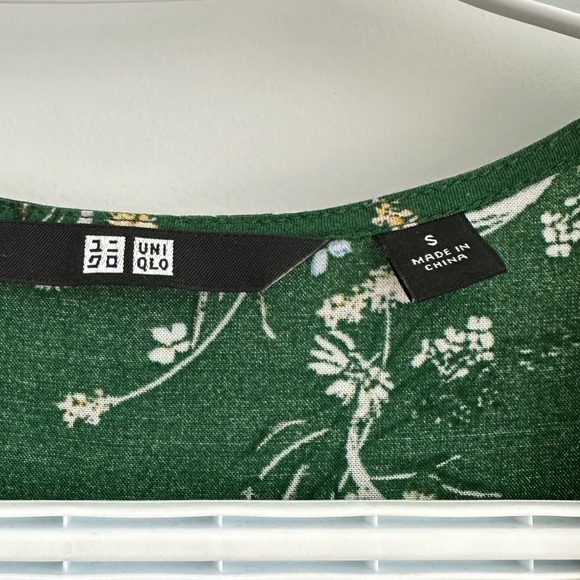 Uniqlo Green Floral Dress - Picture 2 of 5